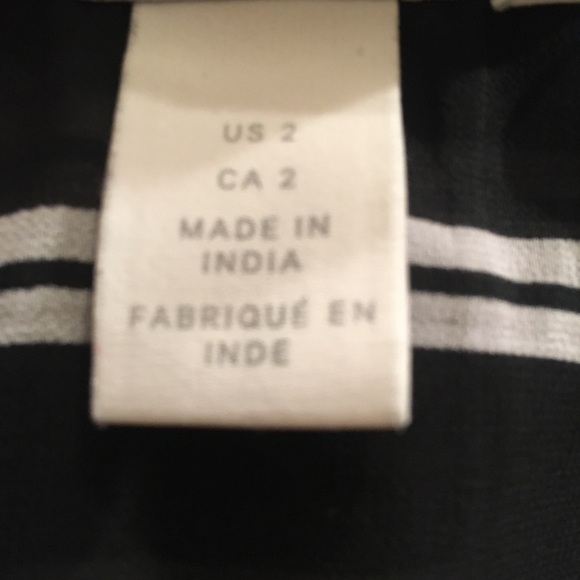 H&M sheer striped sleeveless blouse - Picture 7 of 7